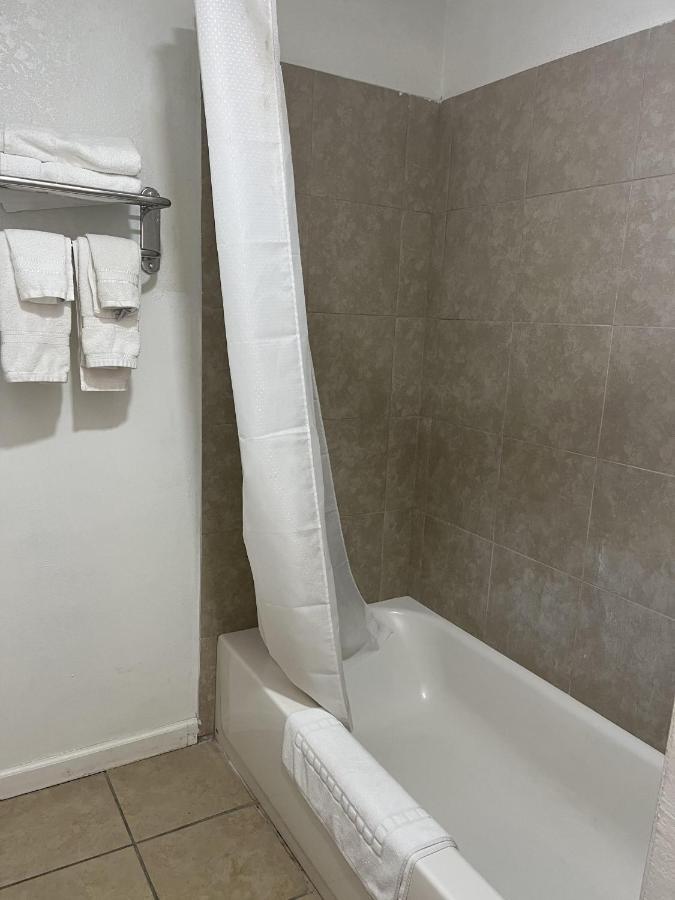 Valley Motel Alamosa Room photo