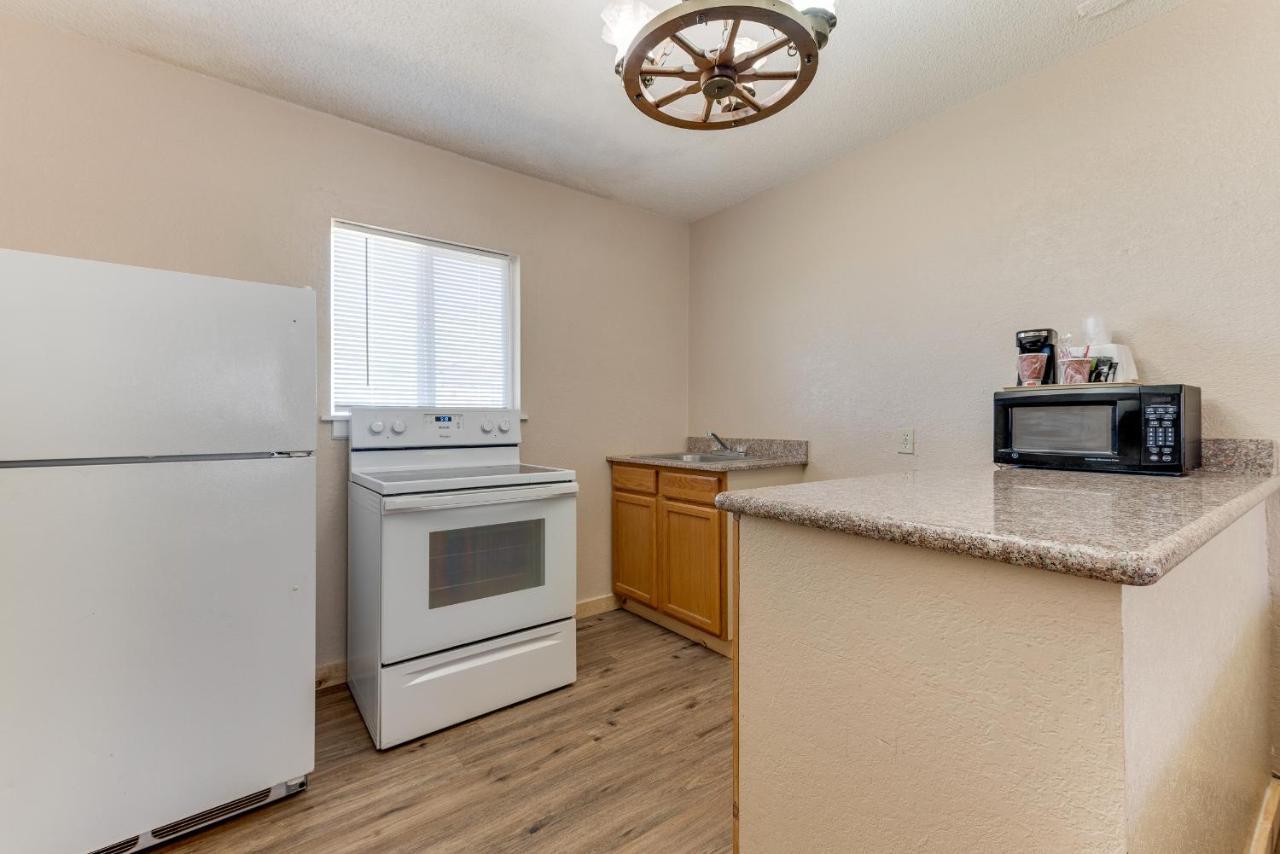 Valley Motel Alamosa Room photo